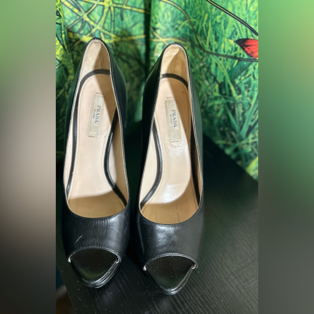 Prada Black Leather Classic Peep-Toe Platform Authentic Heels: No Box - Picture 2 of 11